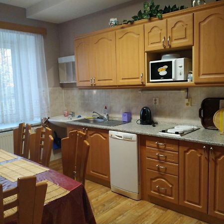 Appartement Meclov Extérieur photo